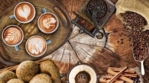 italiensk dessert i glas